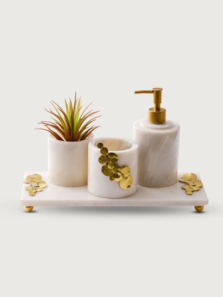 Banyo Seti ((Tepsi, Diş Fırçalık, Kutu, Sıvı Sabunluk)